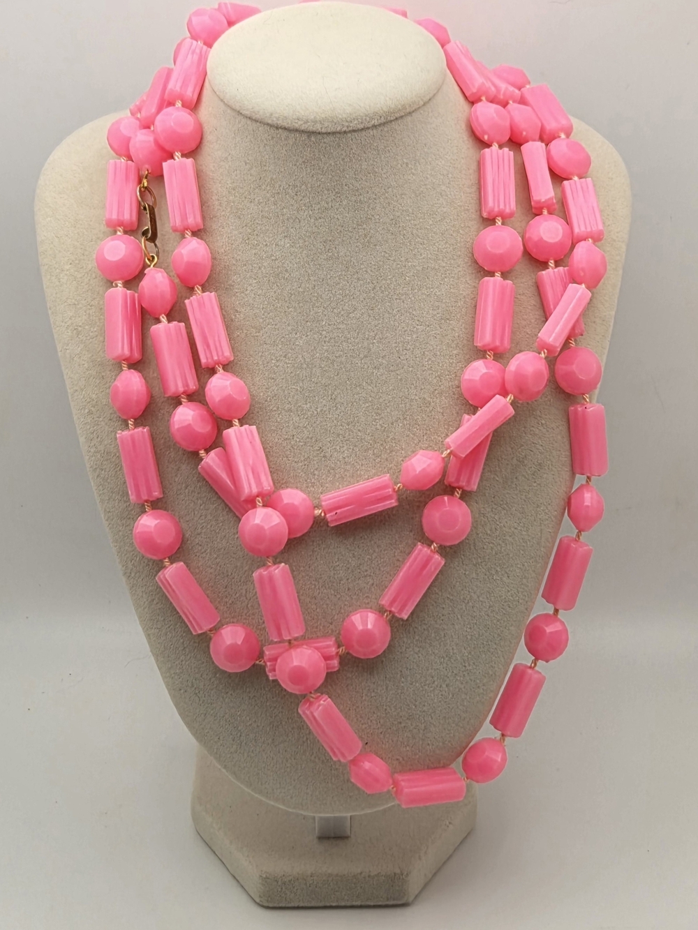 Vintage Bubblegum Pink Mod Lucite Bead Necklace – 53" Extra Long Flapper Length